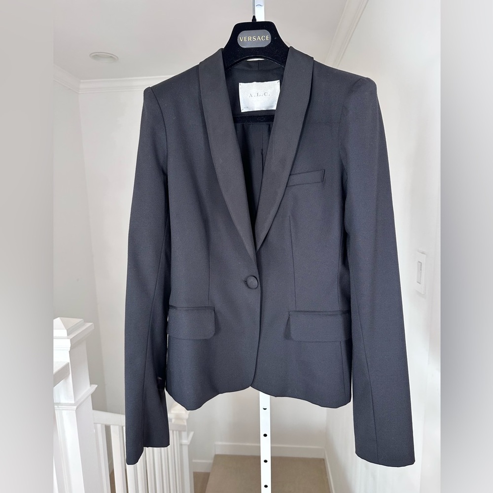 A.L.C. Tailored Single Button Black Wool / Silk
Blazer Tuxedo Jacket Size 6